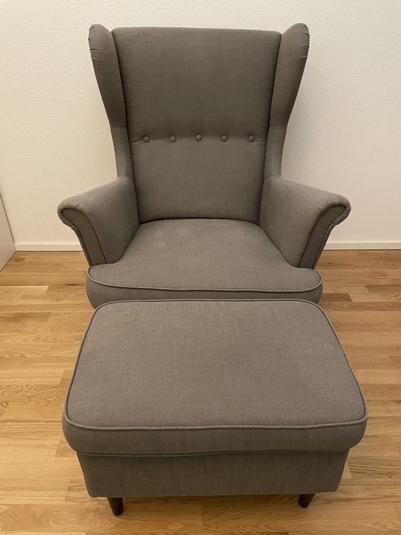 IKEA STRANDMON Sessel mit Hocker / Ohrensessel, dunkelgrau Kaufen auf