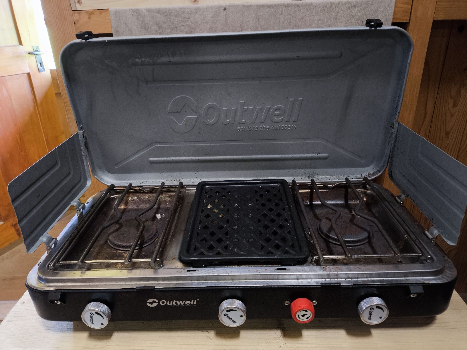 Outwell Vorzelte & Markisen: Outwell Kocher mit Möbel  – Gebraucht aus Trub von RoshiMuten 4