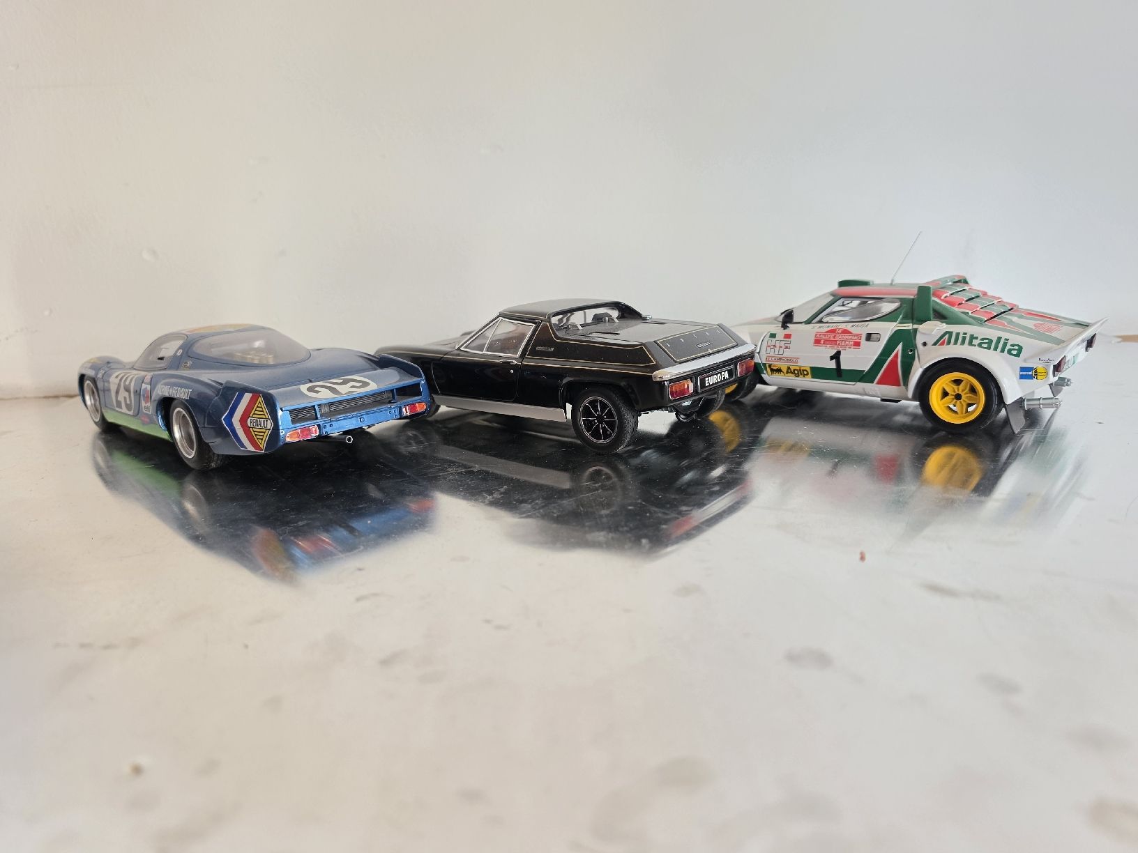 Modellini d'auto: Model Autos 1:18 – Difettoso da zürich venduto da val_yr8v 2