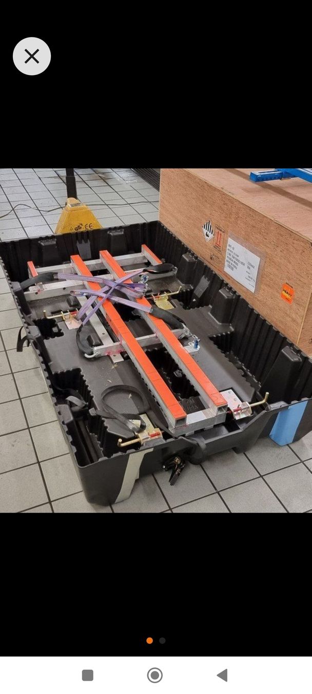 Tutti pezzi di ricambio auto: Transportbox Batterie – Usato da Aarburg venduto da mat_66gq 1