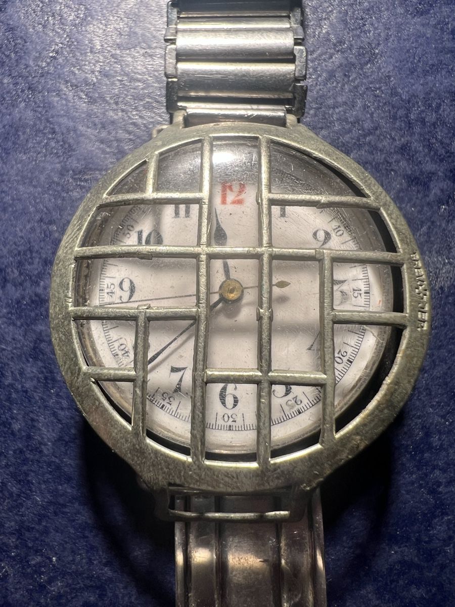 Waltham Orologi: Waltham (evtl) Graben Uhr – Usato da Laufen venduto da groove60