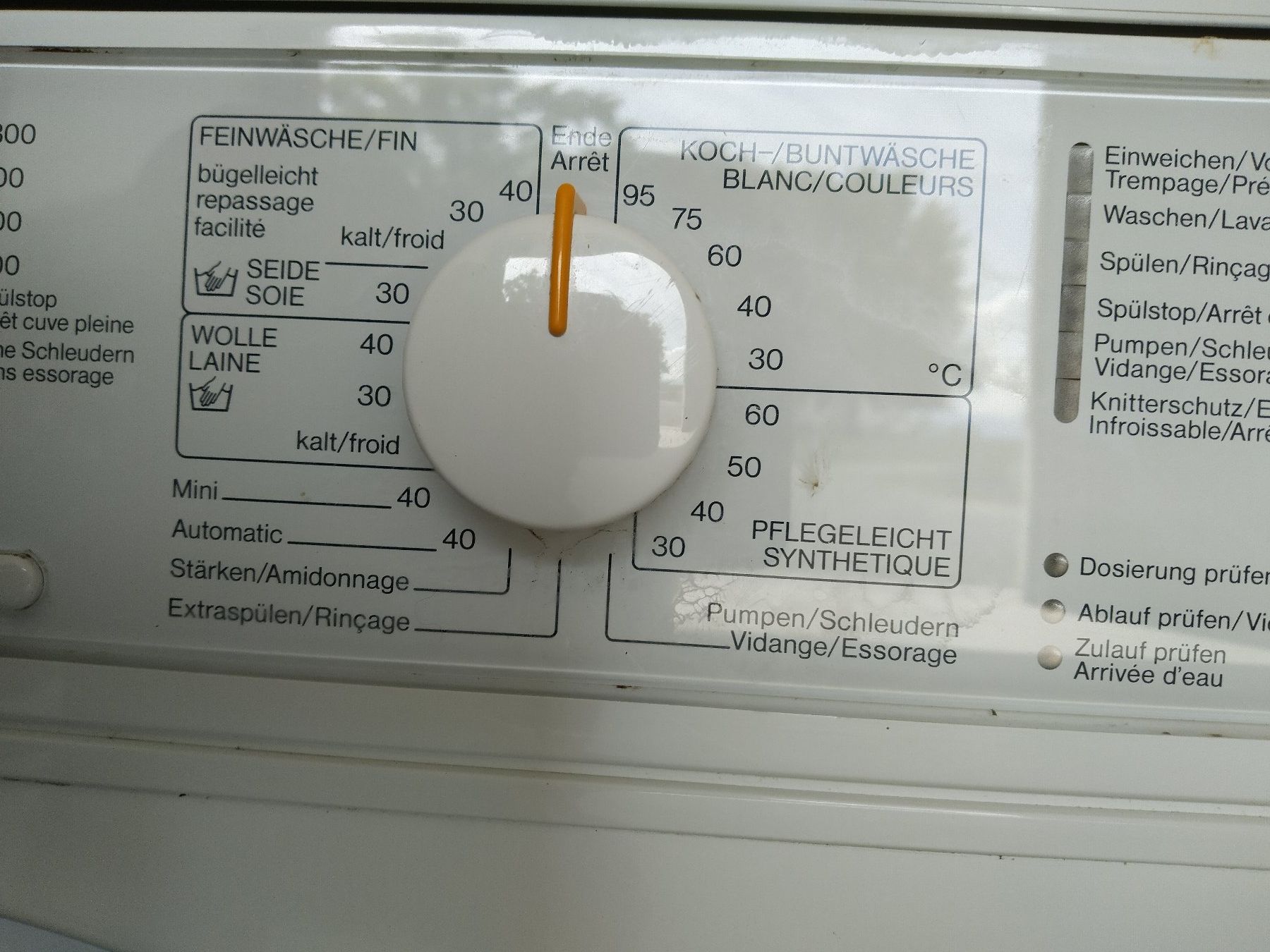 Miele Waschmaschinen: Waschmaschine Miele, nicht V-Zug oder Siemens – Gebraucht aus St. Erhard von Motorocco 1