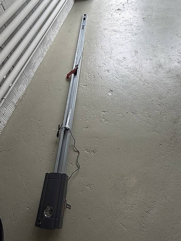 Altro Materiale elettrico: Hörmann Antrieb für Garagentor – Usato da Mörigen venduto da Gajba 2