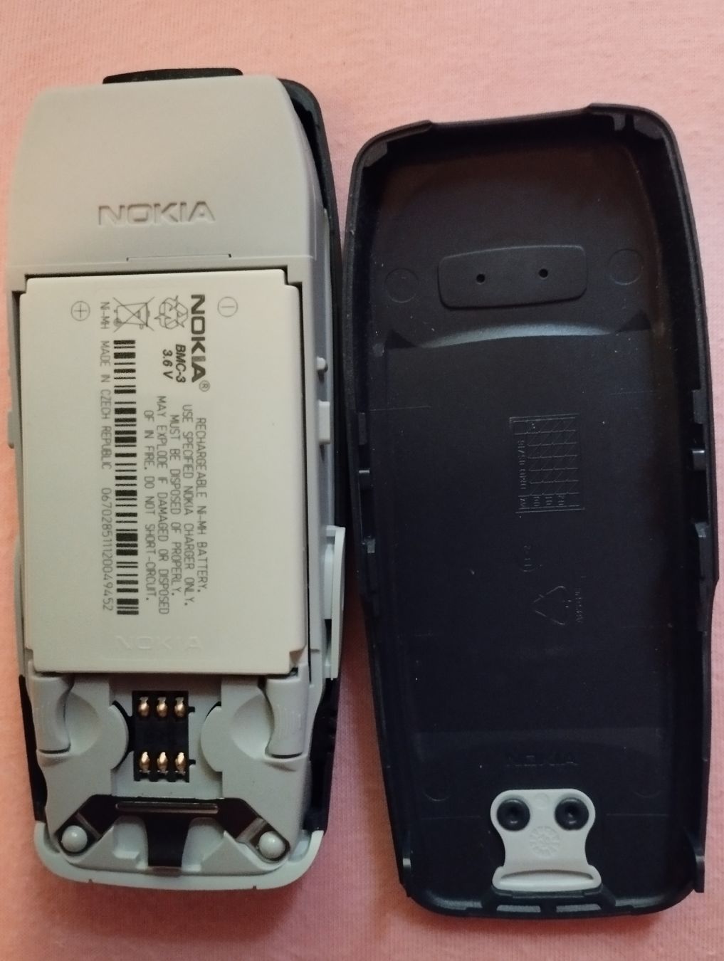 Nokia Telefoni cellulari / Smartphones: Nokia mit Tasche, ein Klassiker – Usato da Ostermundigen venduto da Dinge1 3