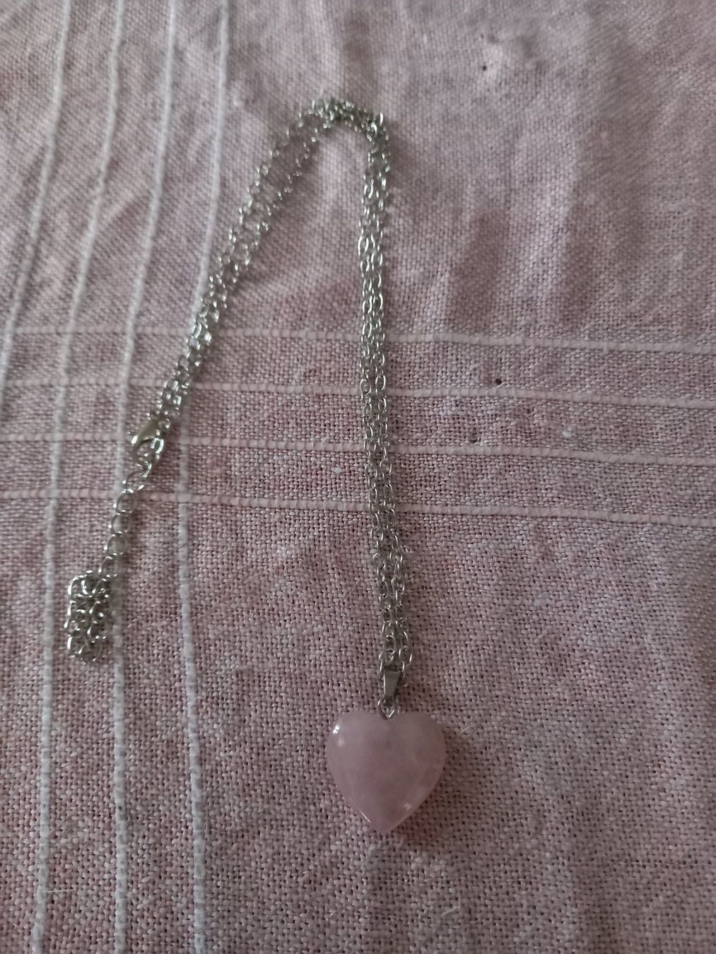 Ketten: Kette mit Rosenquarz-Herz – Neu (gemäss Beschreibung) aus Aarburg von chregi79