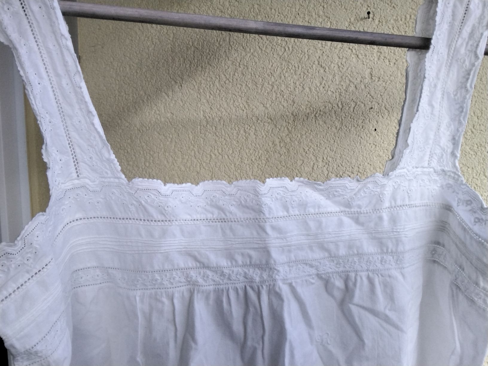 Altra biancheria intima: ANTIKER UNTERROCK – Usato da Biel/Bienne venduto da dasi3 1