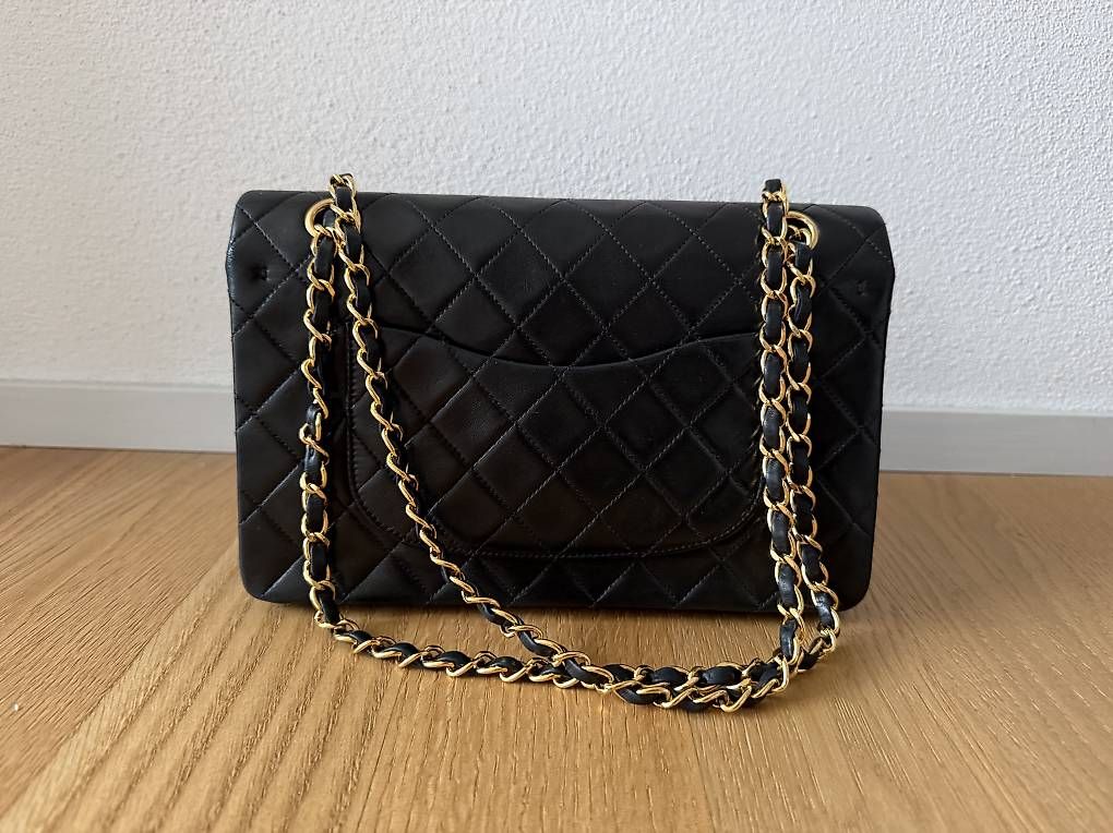 Chanel Borse: Chanel Classic Medium Double Flap – Usato da Uetikon am See venduto da sav_6dqg 1