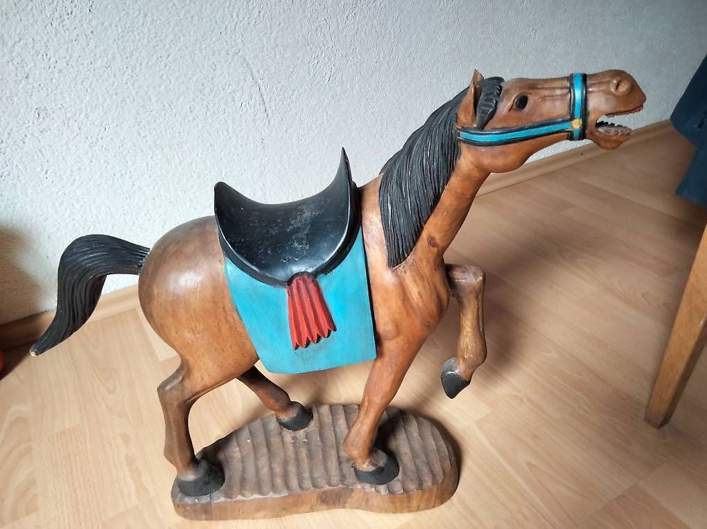 Statuette: Schönes Holzrössli – Usato da Rüti b. Riggisberg venduto da Lilian1420 2