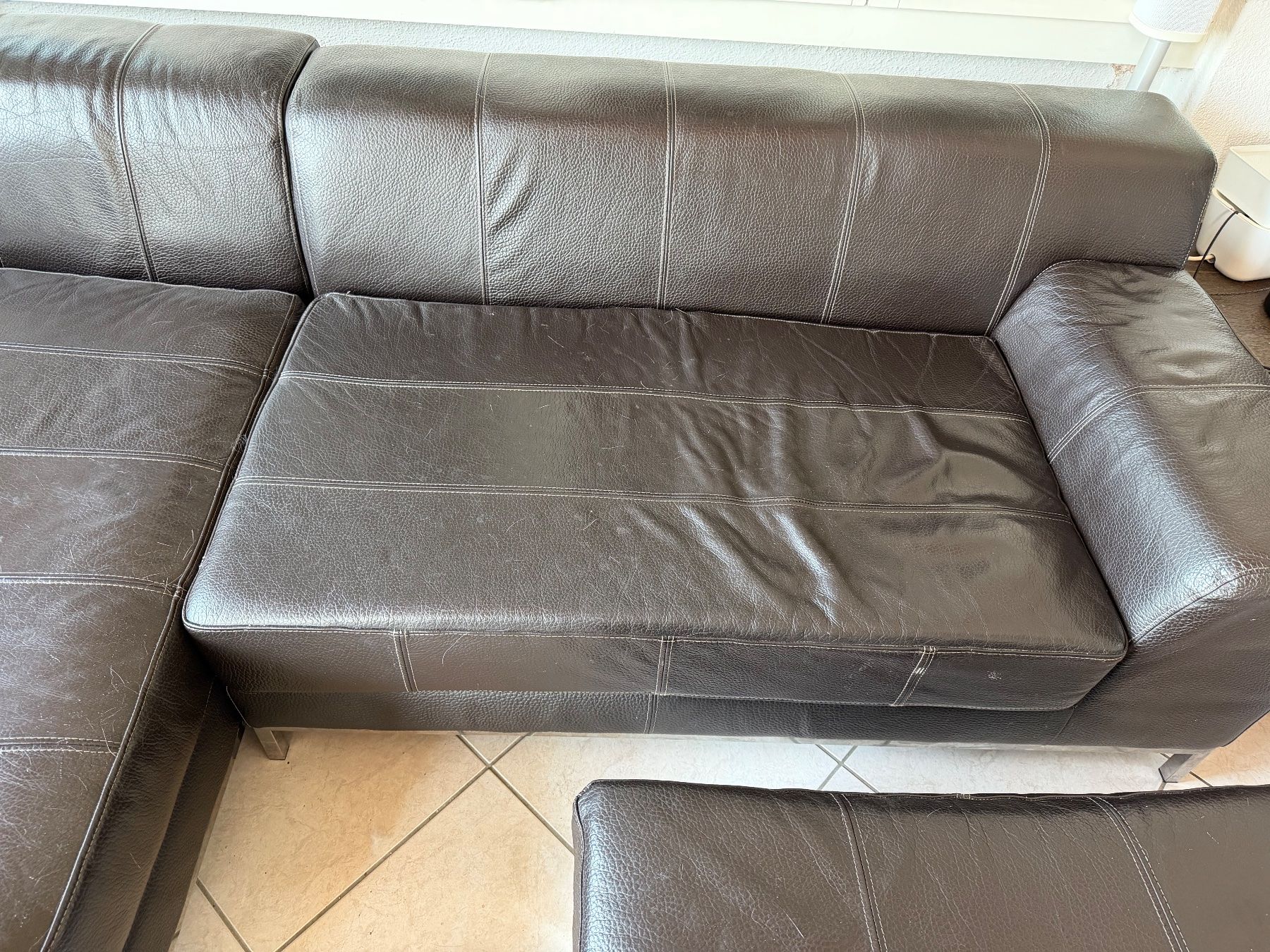 Ikea Divani: IKEA KRAMFORS Sofa mit Hocker - stark gebraucht – Usato da Grosswangen venduto da Swisslue 2