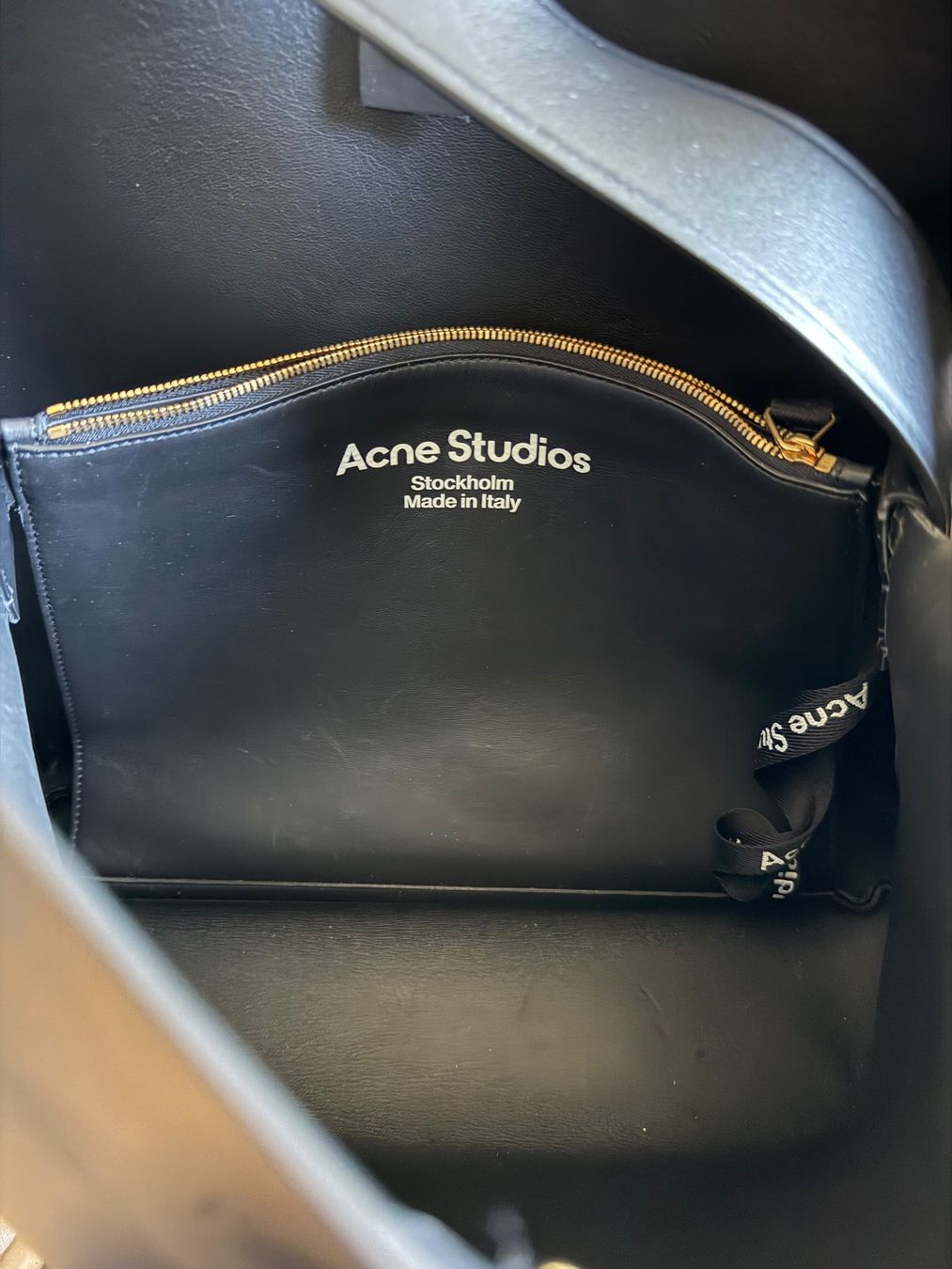 Acne Studios Borse: Acne Studios Musubi Midi Shoulderbag – Usato da Luzern venduto da Mamutpe 5