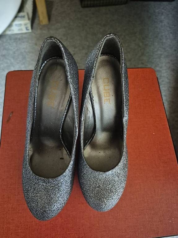 Scarpe da donna: Damen schuhe – Usato da Dottikon venduto da Strizzi15 2