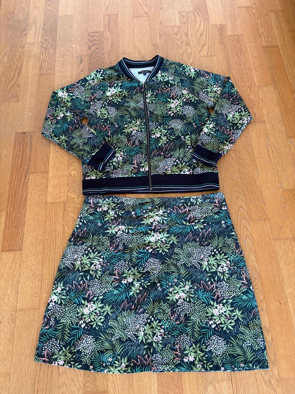 Costumi: Sommer Twinset – Usato da Olten venduto da mar_dg8p