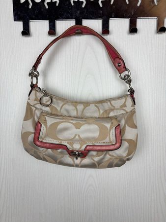 Coach Signature Shoulder Bag