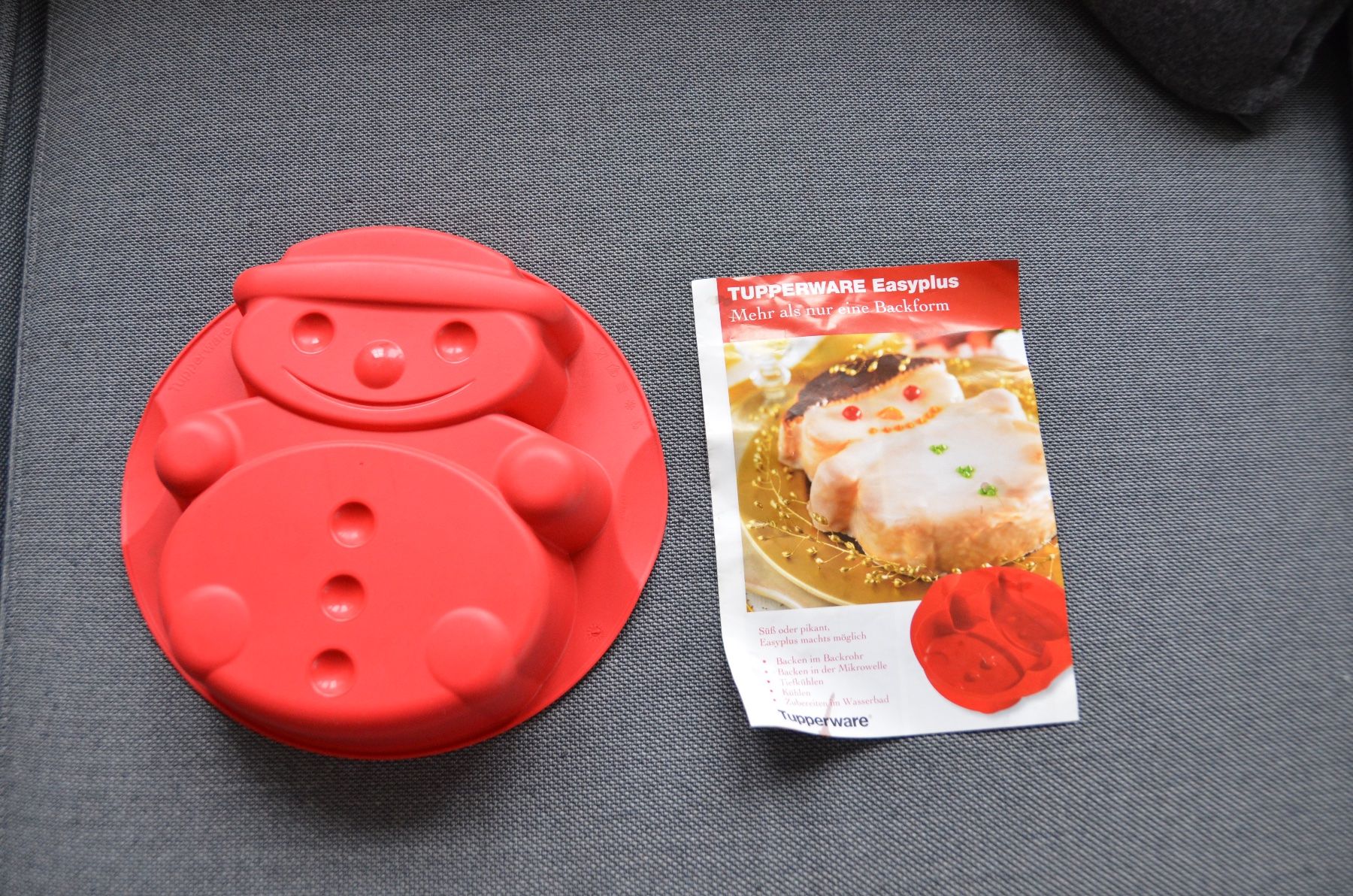 Tupperware Teglie da forno: Tupperware Silikonbackform Schneemann – Usato da Schleinikon venduto da kissa07 2