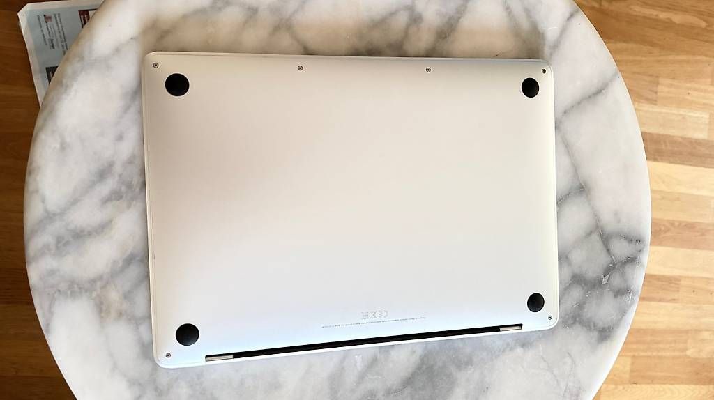 Apple Portables: Macbook Pro 13" M2 – D'occasion à Stallikon par melikos 2