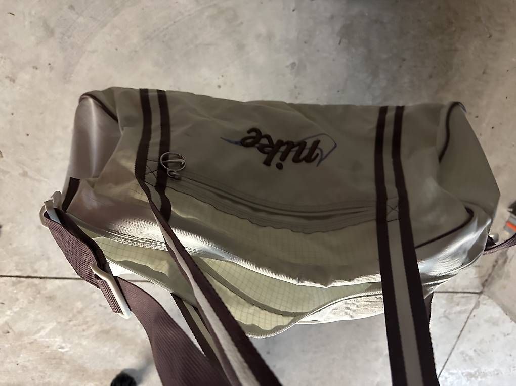 Borse: Nike vintage Tasche – Usato da Basel venduto da pau_s6pv 1