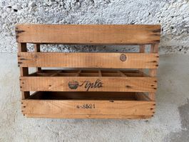 Alte Holzkiste, Weinkiste, Vintage, ideal für die Deko!