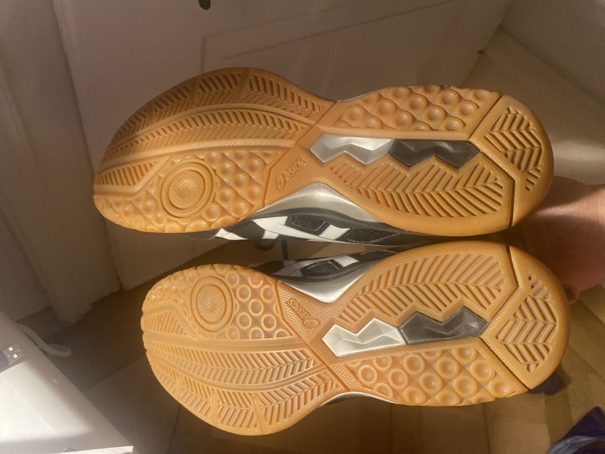 Asics Scarpe da uomo: asics gel rocket hallenschuhe grösse 42 – Usato da Zürich venduto da chind 1