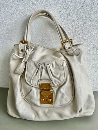 MIU MIU shoulder bag Vitello Lux, cream / gold