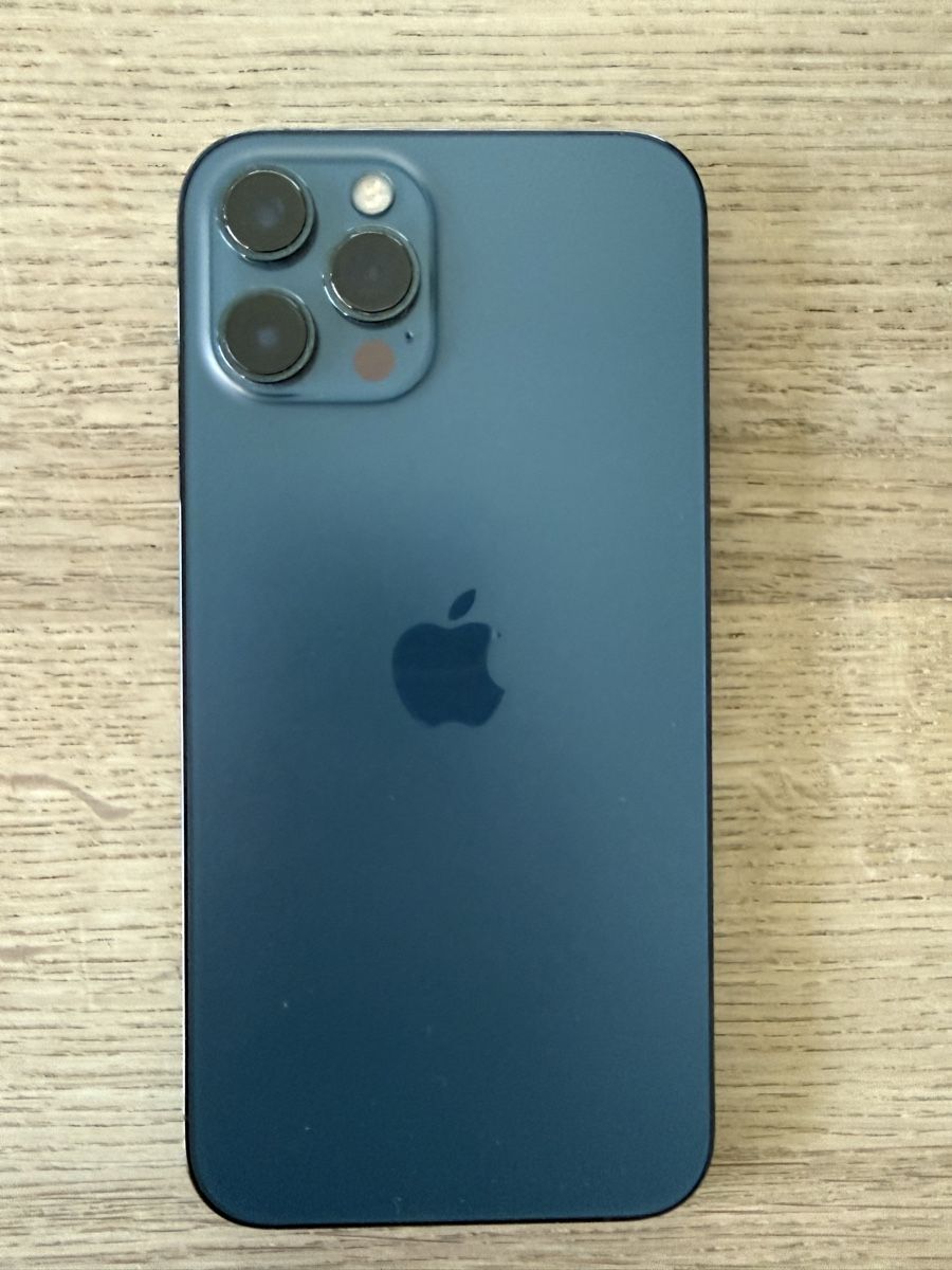 Apple Portables: Apple iPhone 12 Pro Max Blau 256 GB – D'occasion à Niederuzwil par Pjackass 1