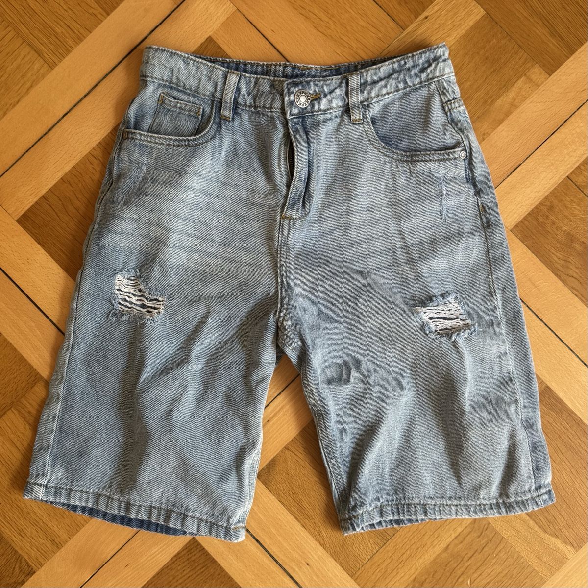 Jeans: Y.F.K. Denim Shorts Size 170 – Nuovo (secondo la descrizione) da solothurn venduto da mil_ja.t 3