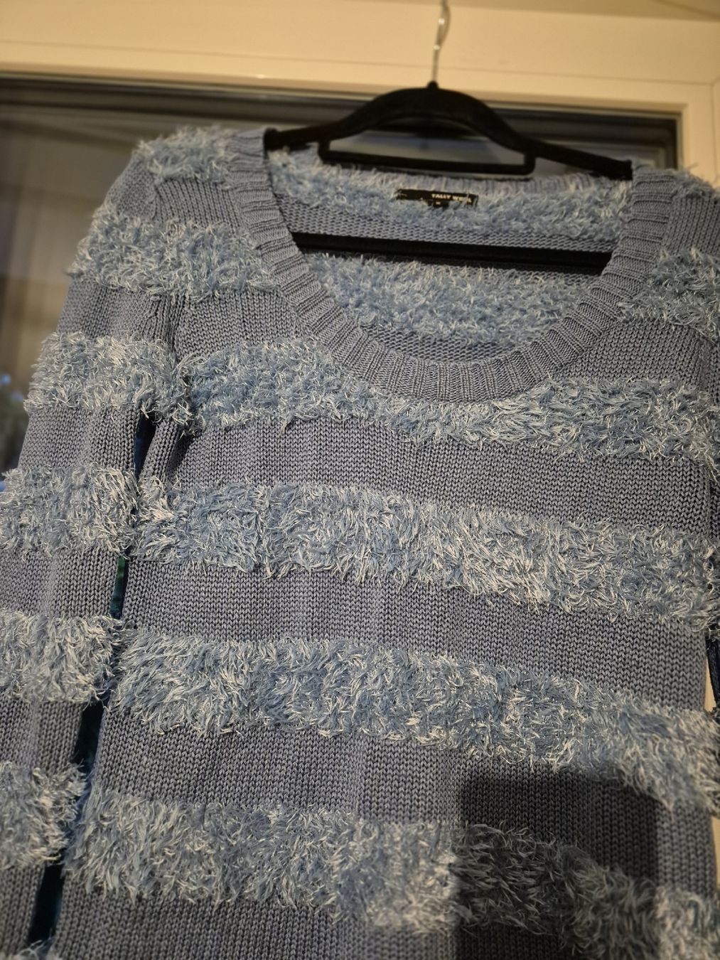 Pullover & Sweatshirts: Winter Strickpullover mit Fransen, hellblau, Grösse M – Neu (gemäss Beschreibung) aus Zürich von mit_jz2x