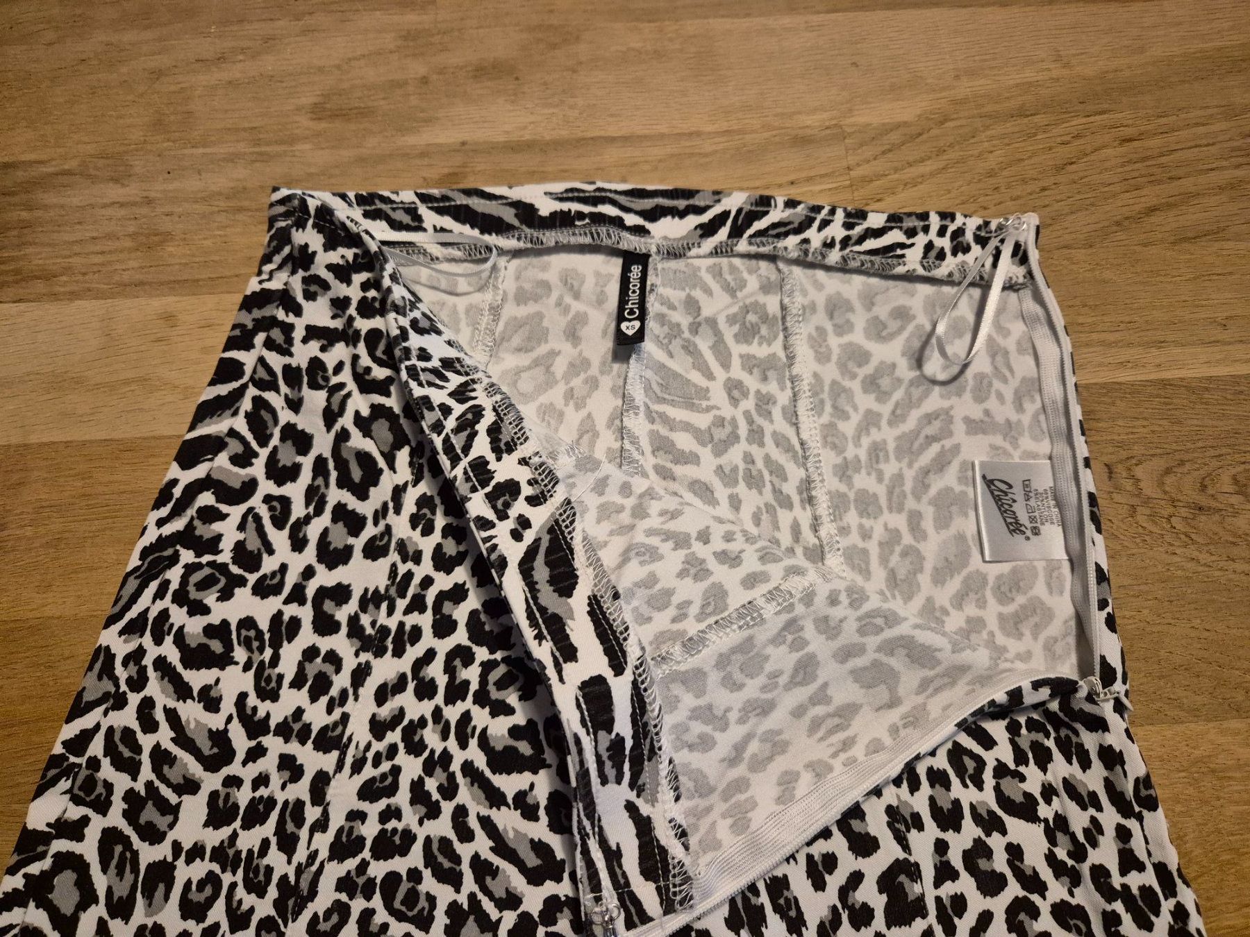 Pantaloni: neue Hose Gr. XS – Nuovo (secondo la descrizione) da Urtenen-Schönbühl venduto da Chaeppeler 2