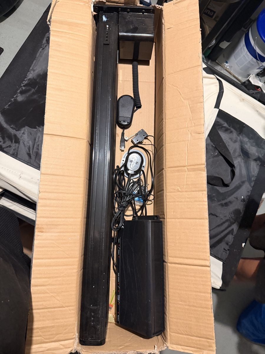 Supporti a parete: TV Lift / ACL Intelligent Packing System – Usato da St. Gallenkappel venduto da Hannes81. 2