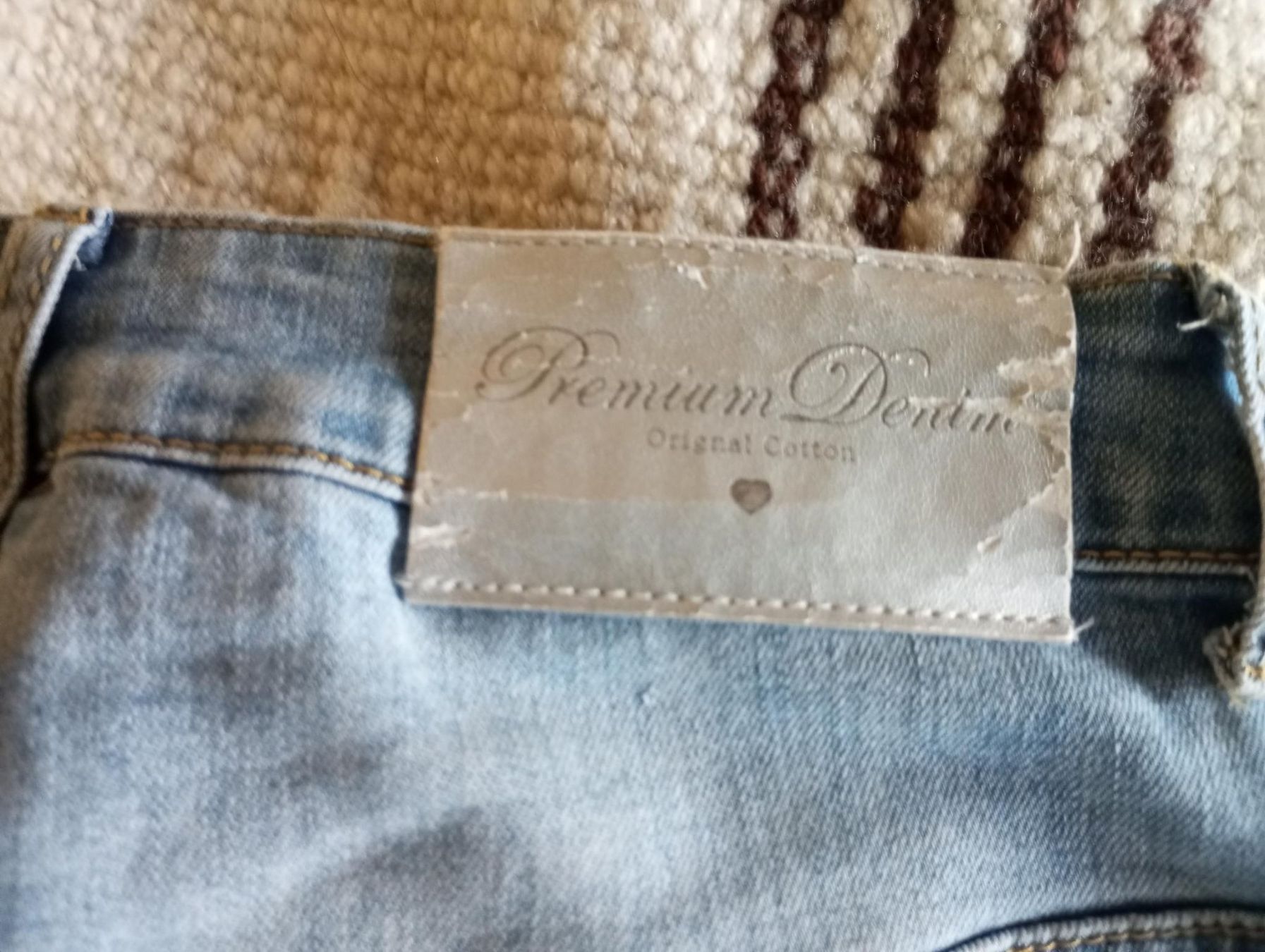 Lotti di vestiti: Jeans in Grösse S, eine neu und ungebraucht – Usato da Gwatt (Thun) venduto da lealisa007 3