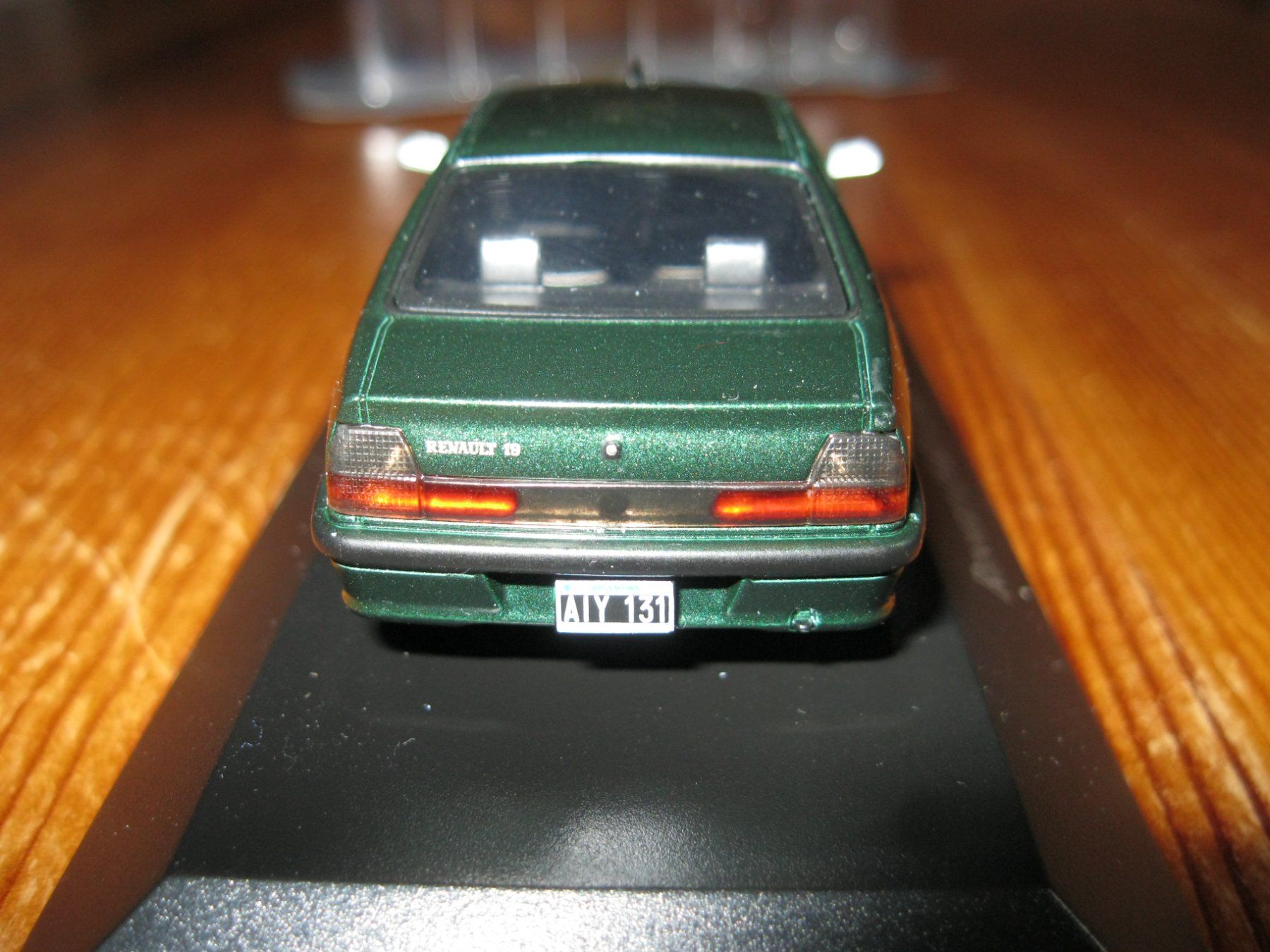 Renault Modellautos: Renault 19 RT 1995 1:43 Modellauto OVP – Gebraucht aus Utzenstorf von jue_5d6l 1