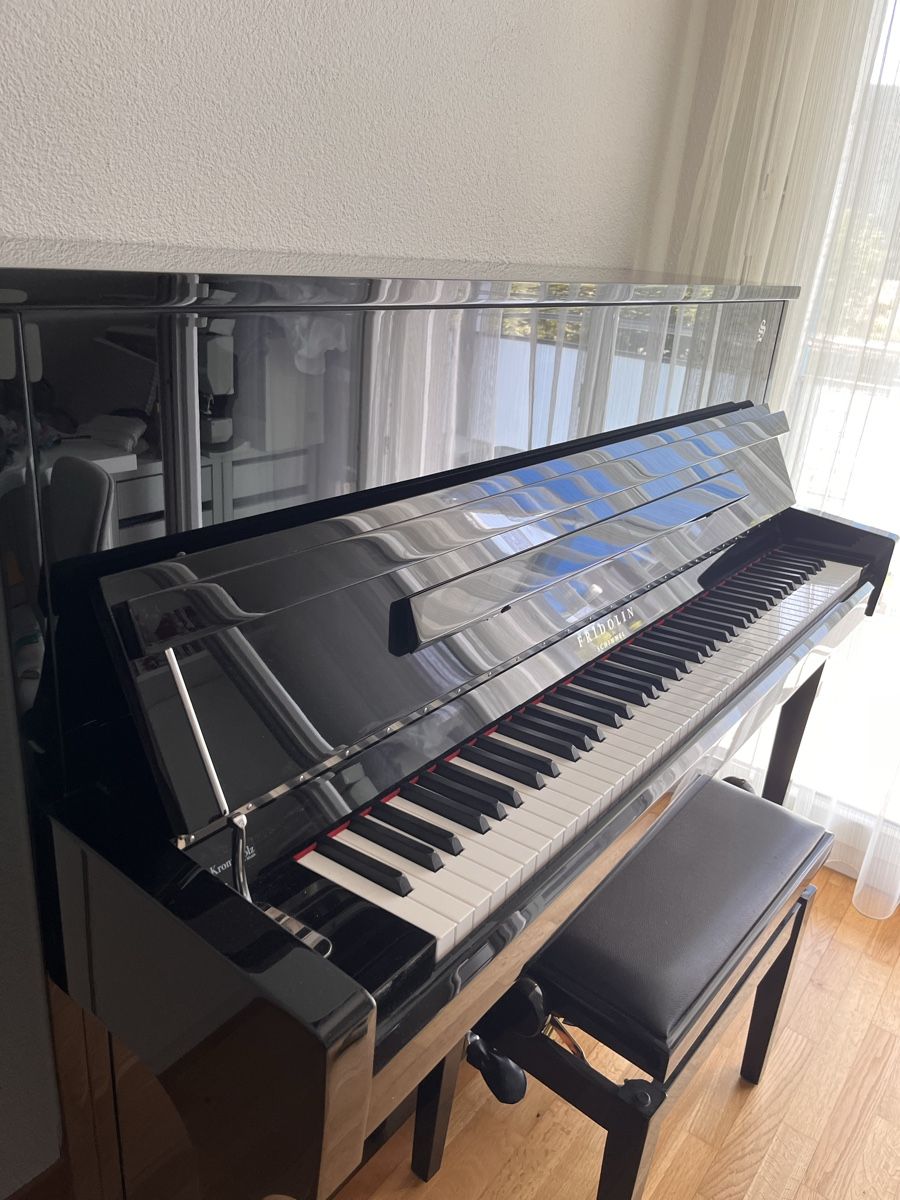 Strumenti musicali: Fridolin Schimmel Klavier inkl. Stuhl – Usato da Schmitten FR venduto da Sarakekec 2
