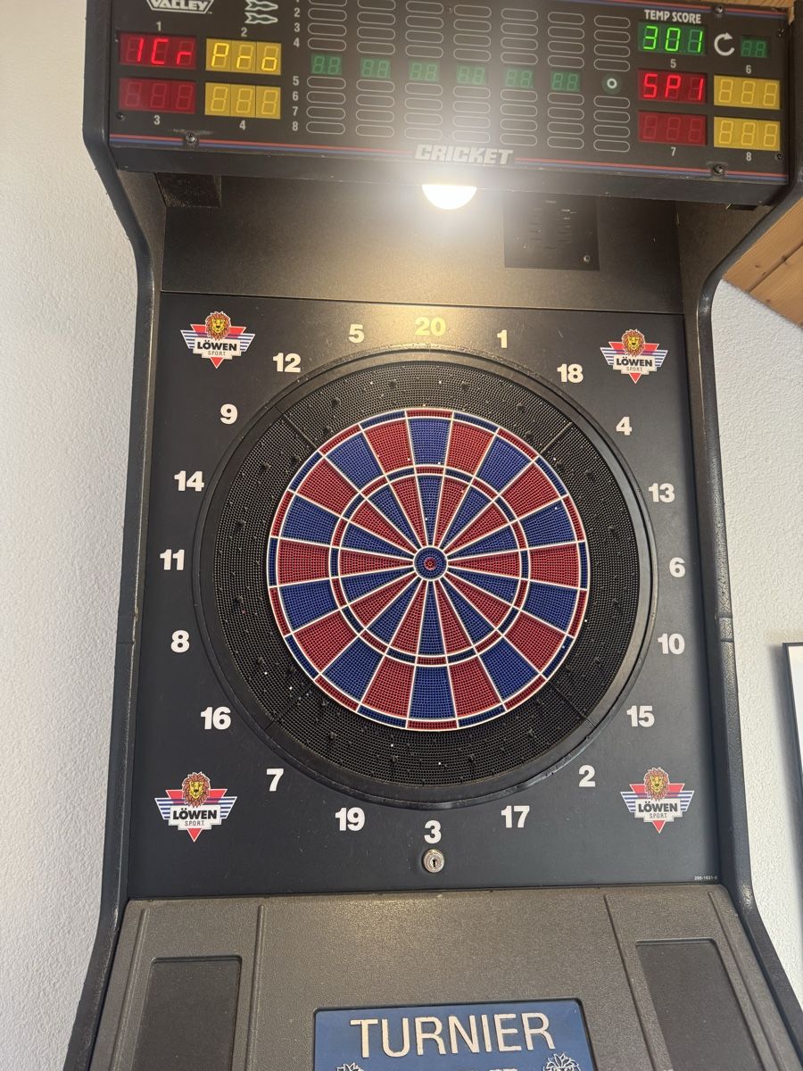 Dart: dartkasten funktioniert  – Gebraucht aus Wettingen von kw9_d8y7 4
