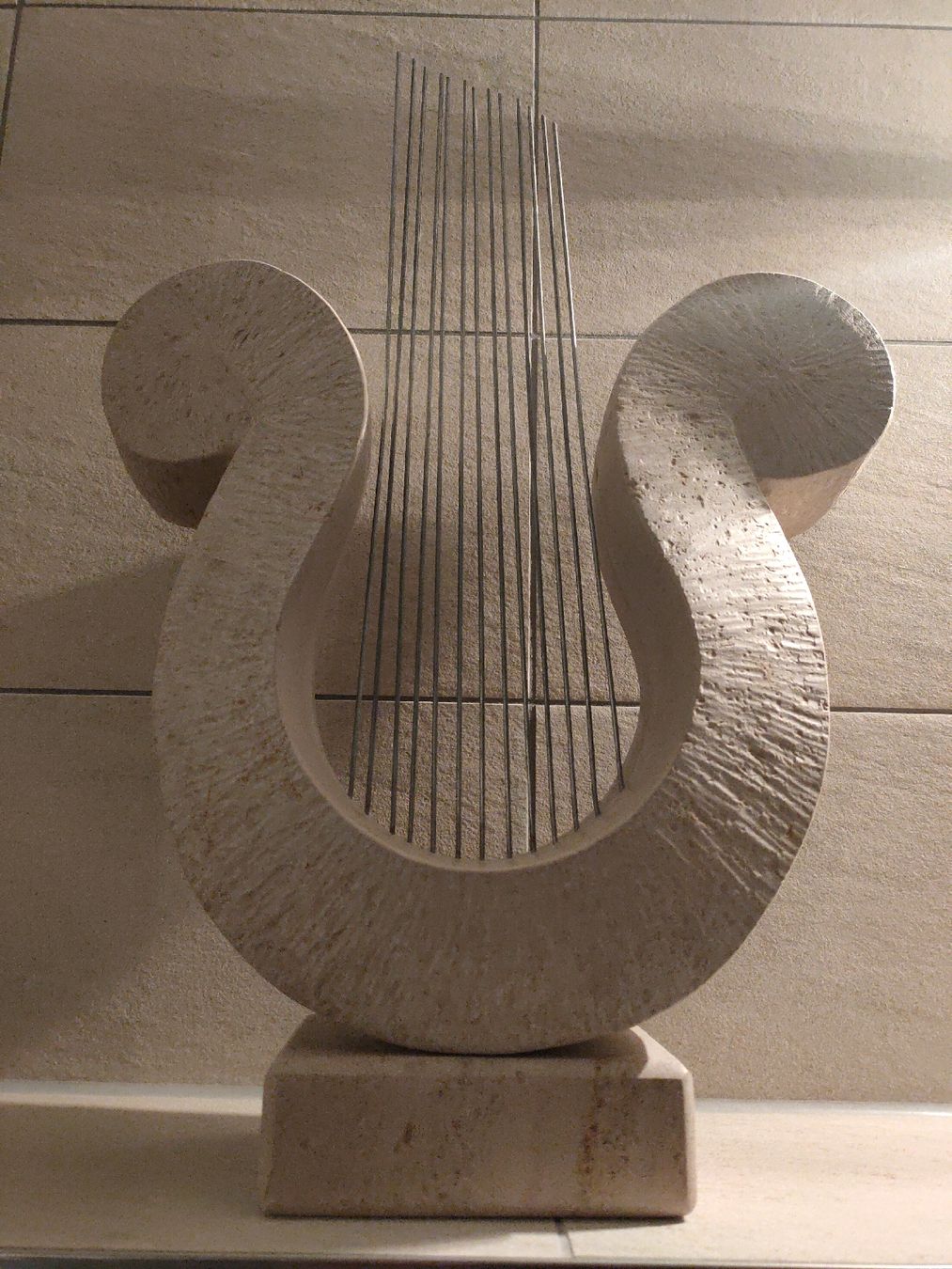 Sculture & Statue: Moderne Steinskulptur, handgefertigt - ein Blickfang! – Nuovo (secondo la descrizione) da Oberwil b. Büren venduto da 3298Oberwil 1