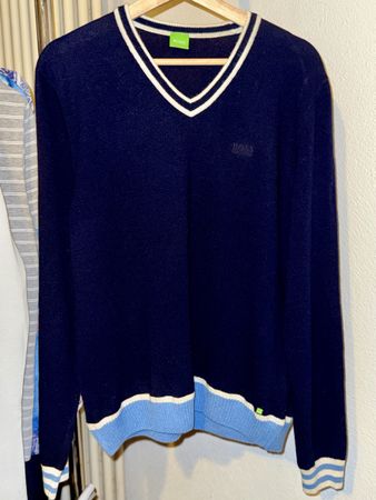 Pull Hugo Boss, taille: M