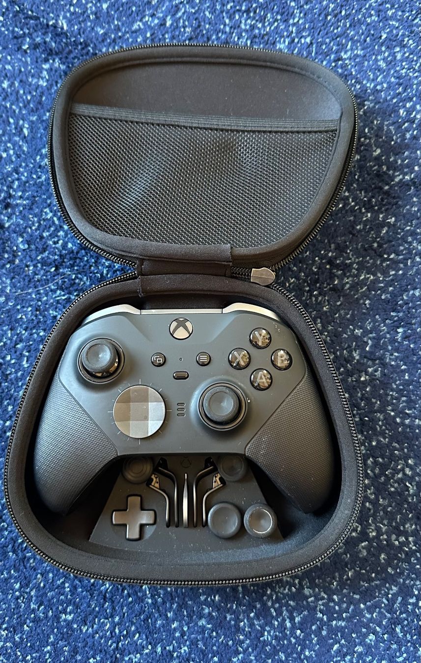 Microsoft Console: Xbox Series X 1TB + 3 Controller (1 Original+2Elite) VB – Usato da Zermatt venduto da yan_yh9r 3