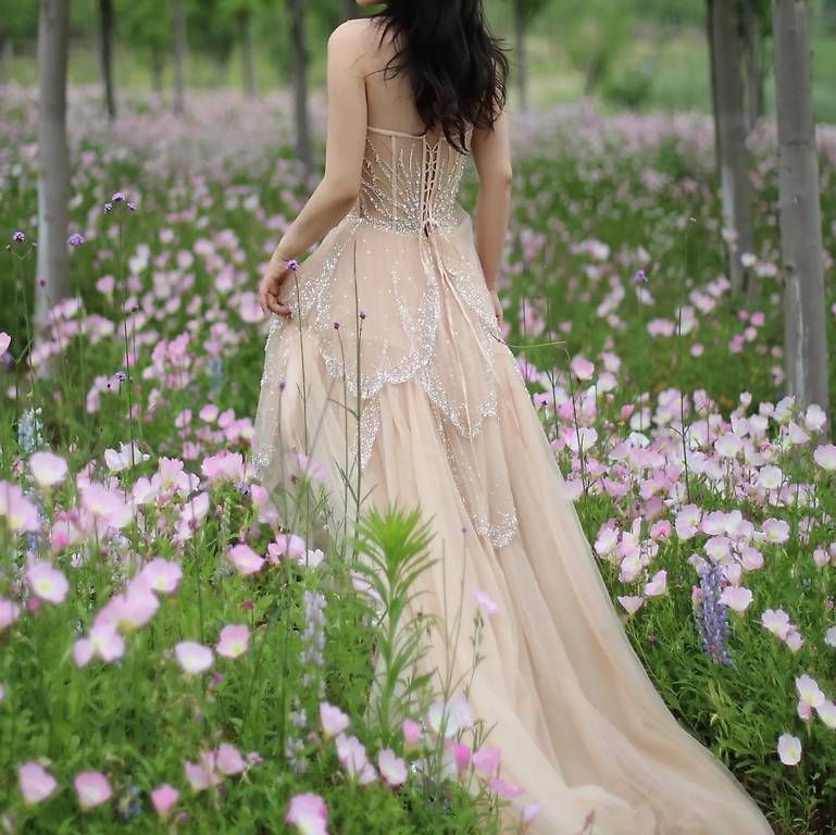 Kleider: Abendkleid beige Grösse 36/38 mit Perlen – Neu und originalverpackt aus Appenzell von mir_rqn6 3