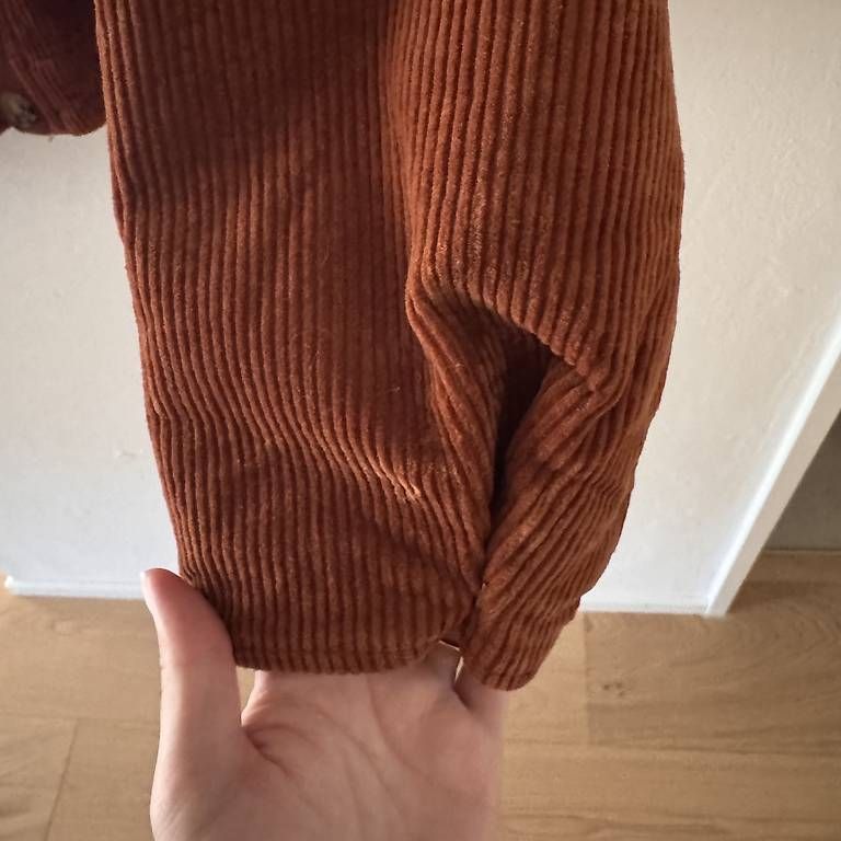 Giacche: ONLY Jacke aus Cord – Usato da Solothurn venduto da Juliasju 3