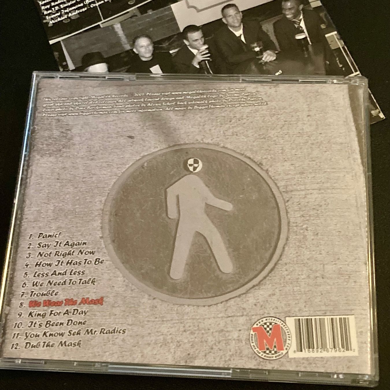 CDs: Bigger Thomas - We Wear The Mask | Ska, Dub – Gebraucht aus Bern von Ntsamina 1