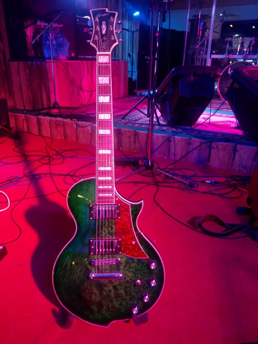 Strumenti musicali: Grote E-Gitarre, Einzigartiges Design – Usato da Safenwil venduto da Zappi1969