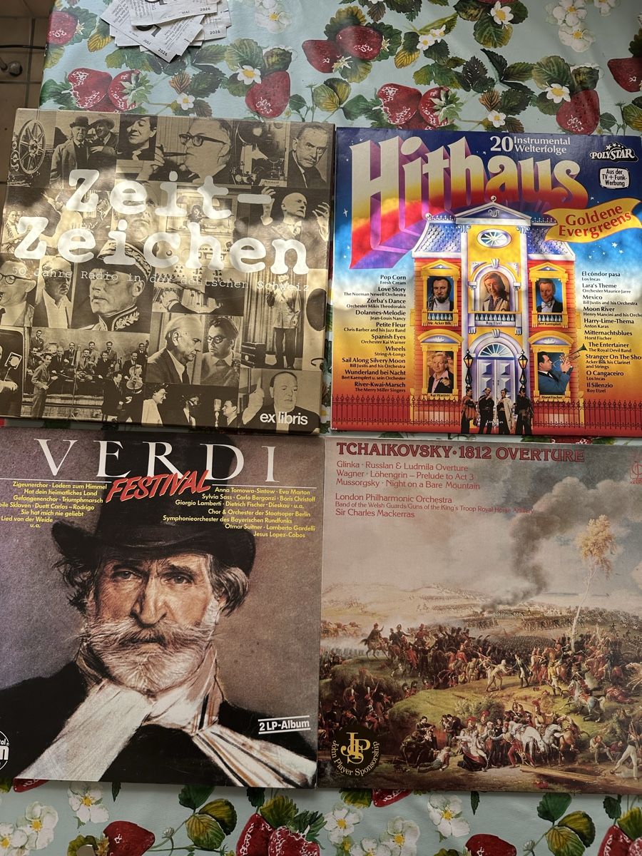Dischi in vinile: Schallplatten Sammlung mit diversen Genres – Usato da Bettingen venduto da Seenz 9