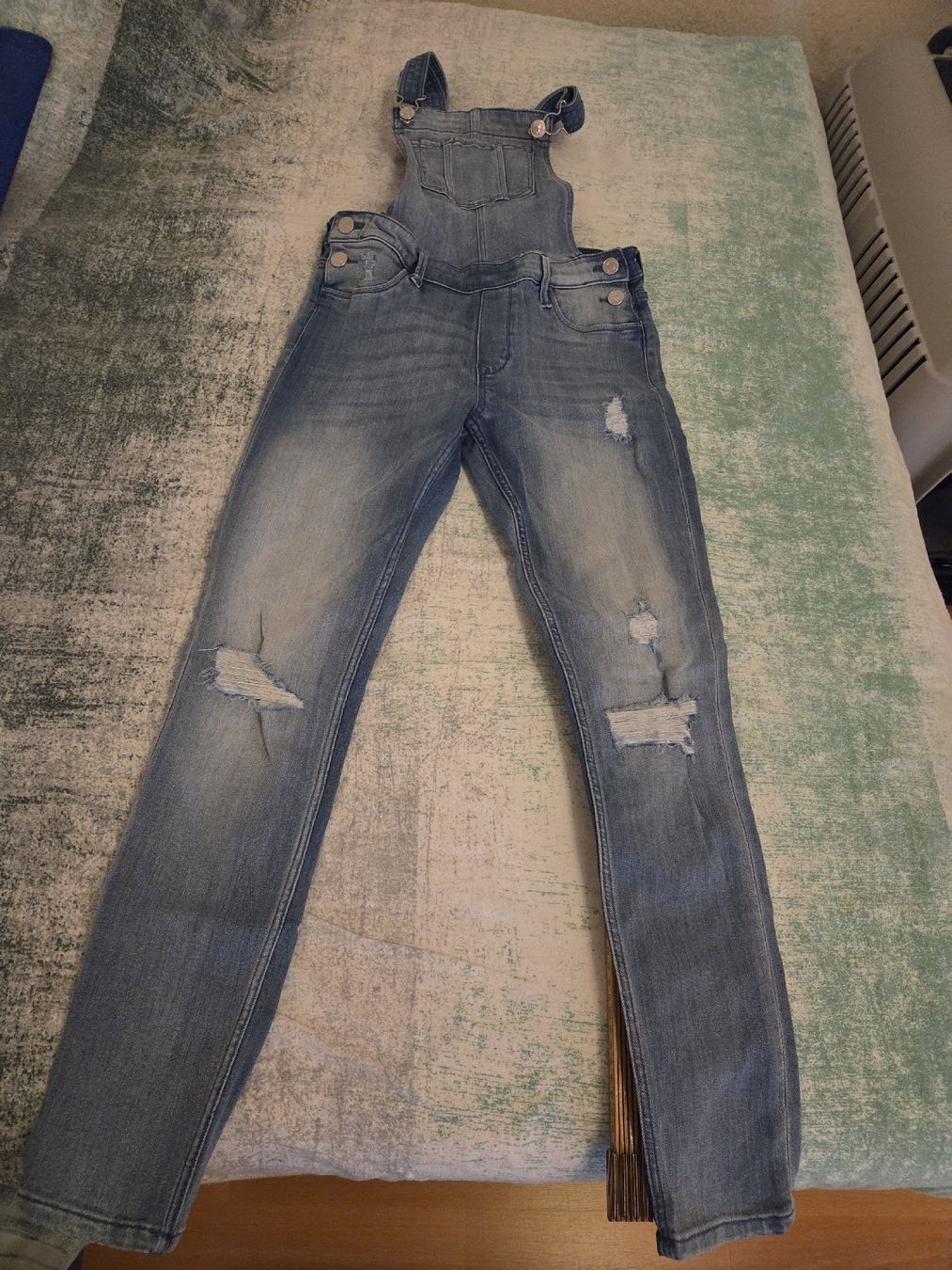 C&A Pantaloni: Latzhose gr 158 C&A – Nuovo (secondo la descrizione) da Burgdorf venduto da tamaraw03