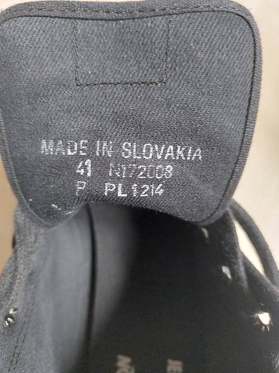 Scarpe da uomo: Sneakers von Jecky Beng, Gr. 41 – Nuovo (secondo la descrizione) da Fehraltorf venduto da MilliVanilli 2