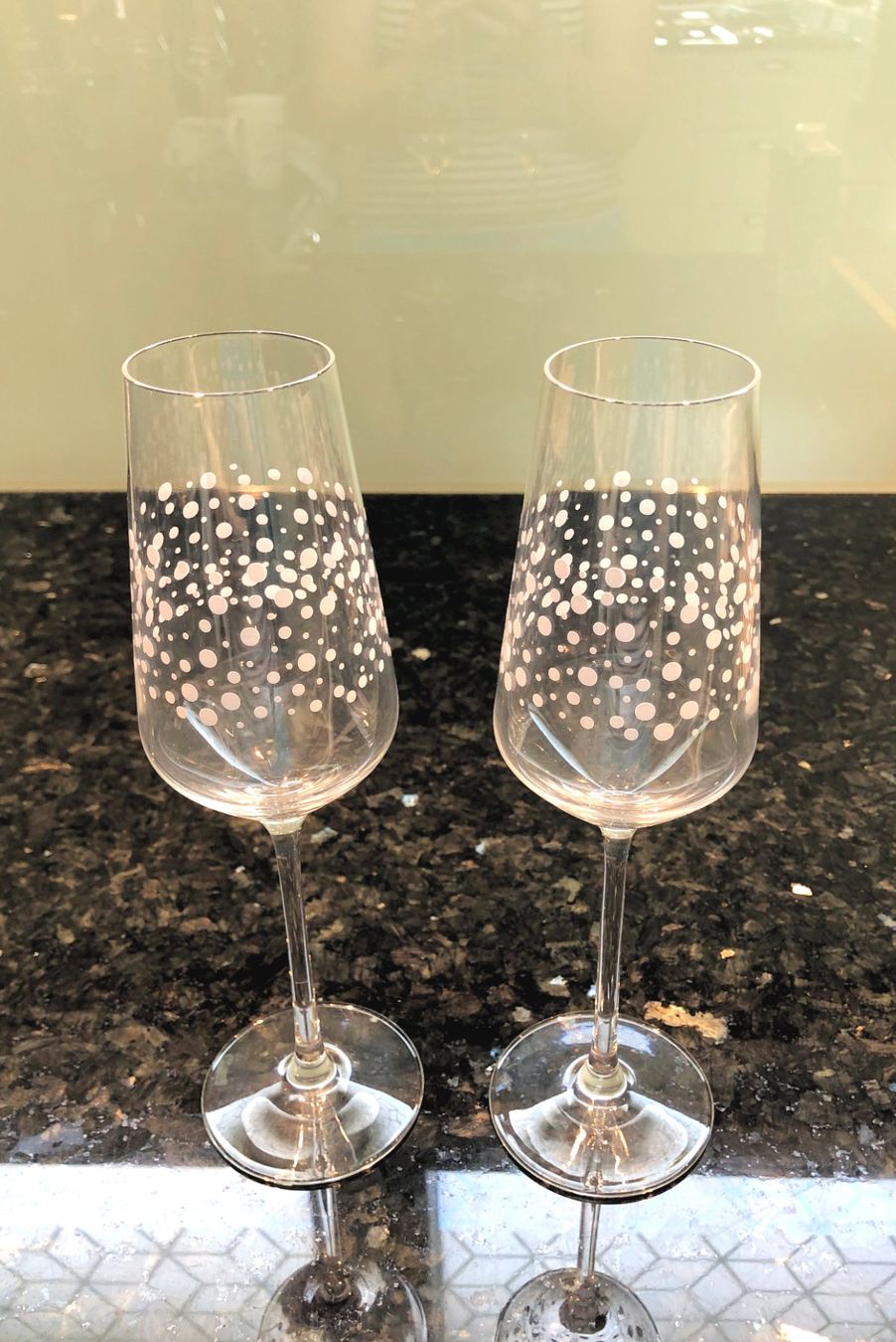 Gläser: 2er Set Proseccogläser mit Schneeflocken-Motiv – Neu (gemäss Beschreibung) aus Rüti ZH von Jasna89