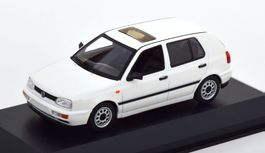 VW Golf III 5-Türer Phase I 1991-1995 weiss / schwarz   1:43