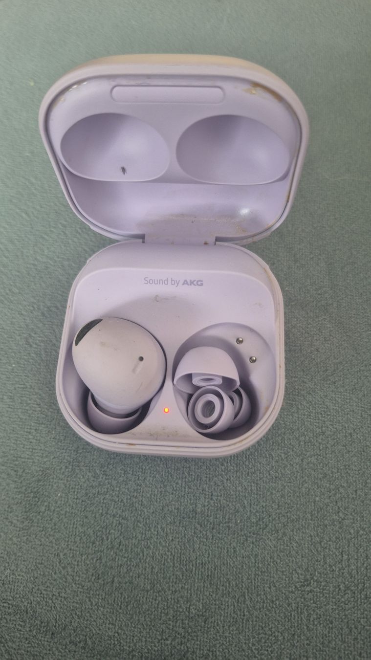 Samsung Cuffie: Kopfhörer Samsung Buds – Difettoso da Luzern venduto da portres