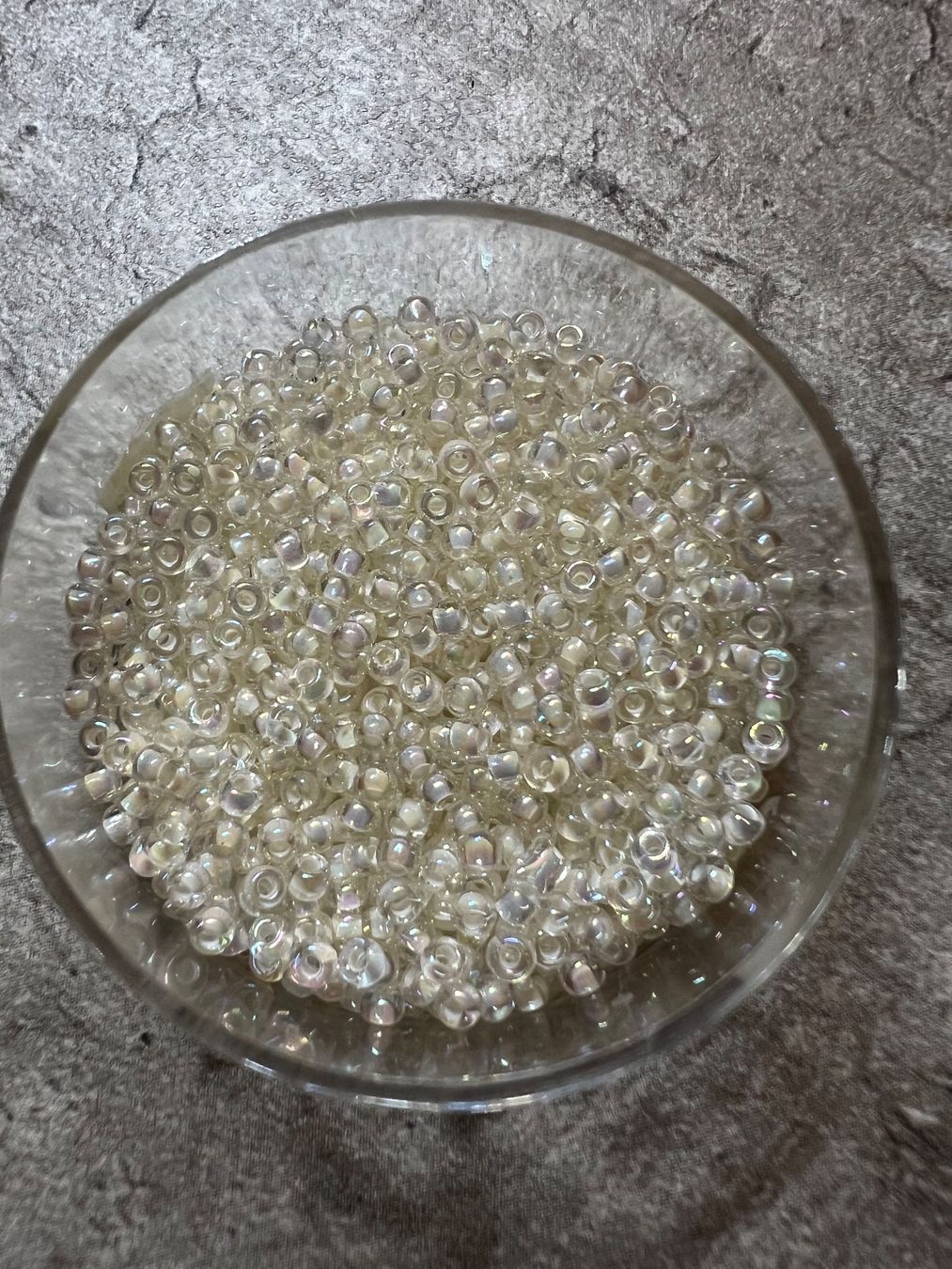 Perle (finte): Rocailles - Perlen Farbe transparent Gelb AB / 2,5 mm – Nuovo (secondo la descrizione) da Stein AG venduto da Anastasia_Asya 1