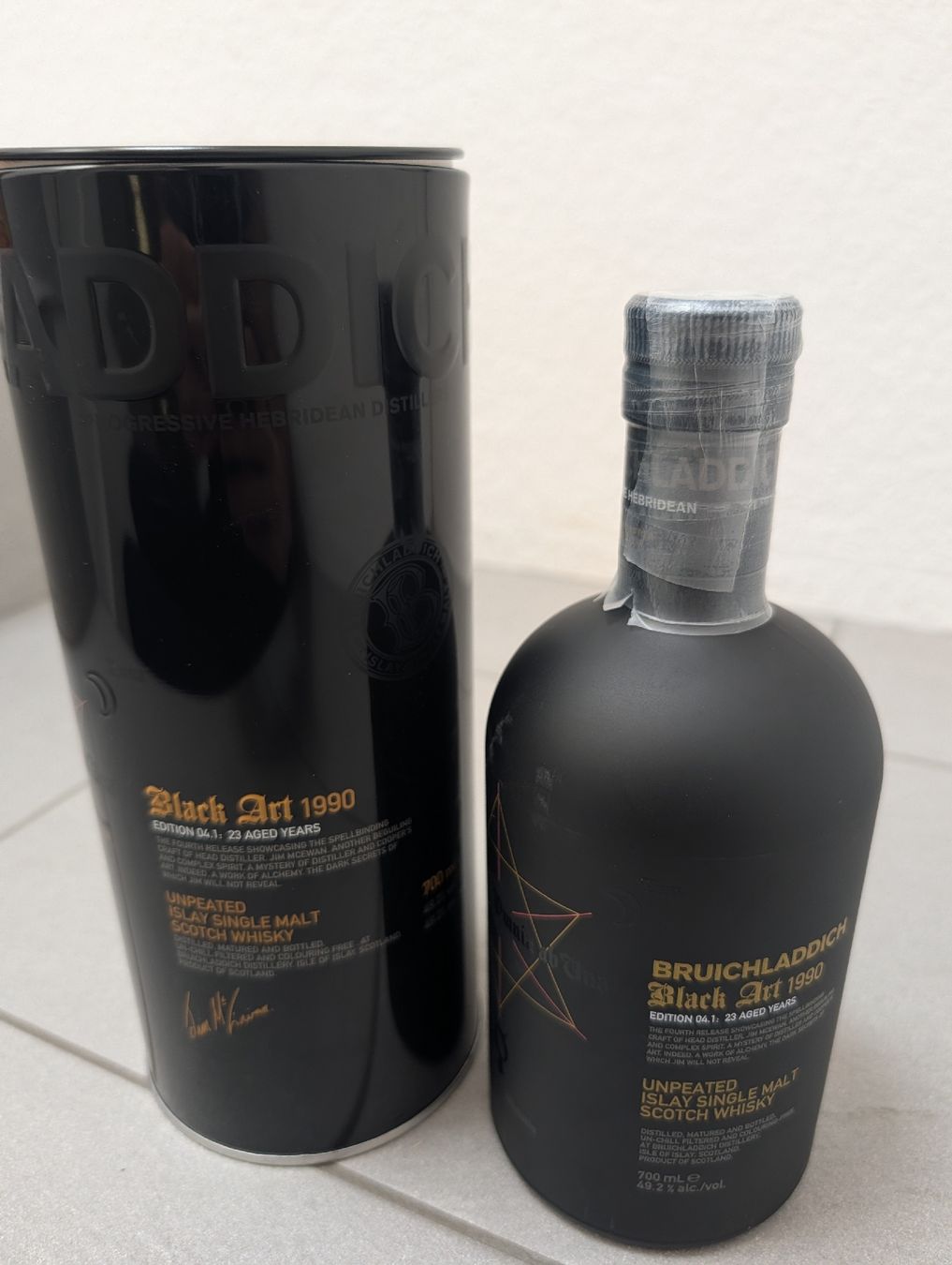 Bruichladdich Bevande alcoliche: Bruichladdich Black Art 04.1 – Nuovo e nell'imballaggio originale da Sulzbach venduto da Drunkometer 1