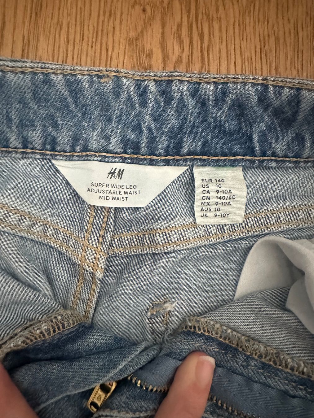 Pantaloni: HM girl jeans – Usato da Binningen venduto da mar_nz5s 1