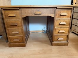 altes Pult, Schreibtisch, Bürotisch, Massiv, Holz