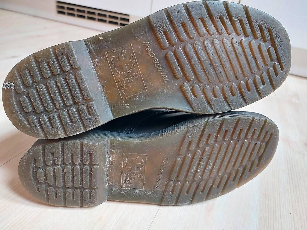 Herrenschuhe: vegane Dr. Martens Gr. 41 – Gebraucht aus Fehraltorf von MilliVanilli 2